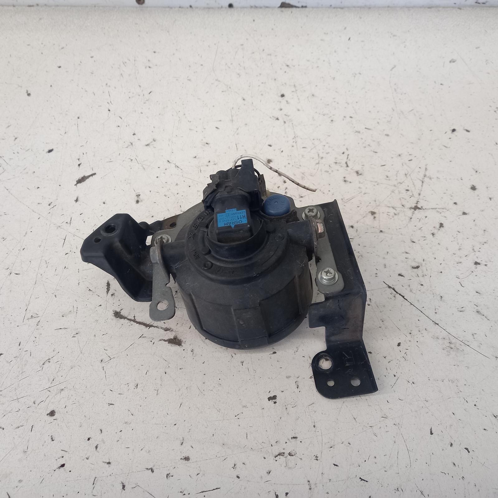 View Auto part Right Indicator/Fog/Side Mitsubishi Mirage 2013