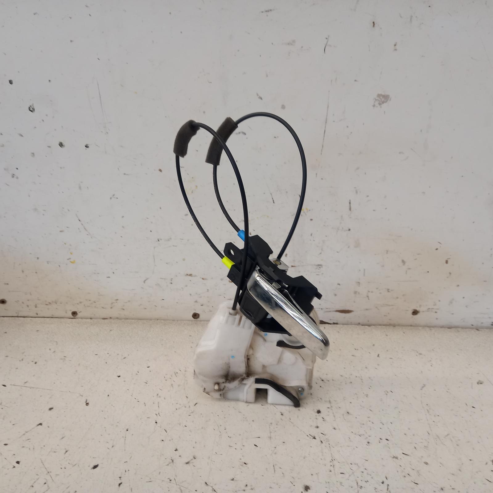 View Auto part Door/Boot/Gate Lock Mitsubishi Mirage 2013