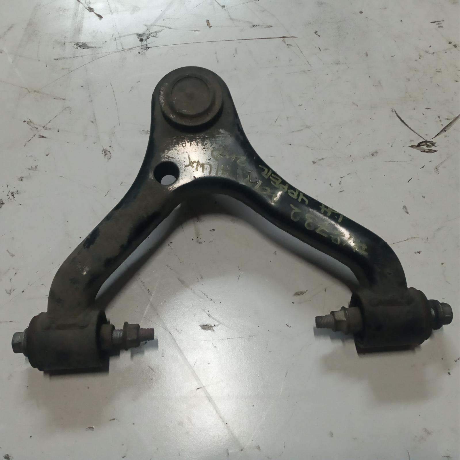 View Auto part Left Front Upper Control Arm Toyota Hilux 2012