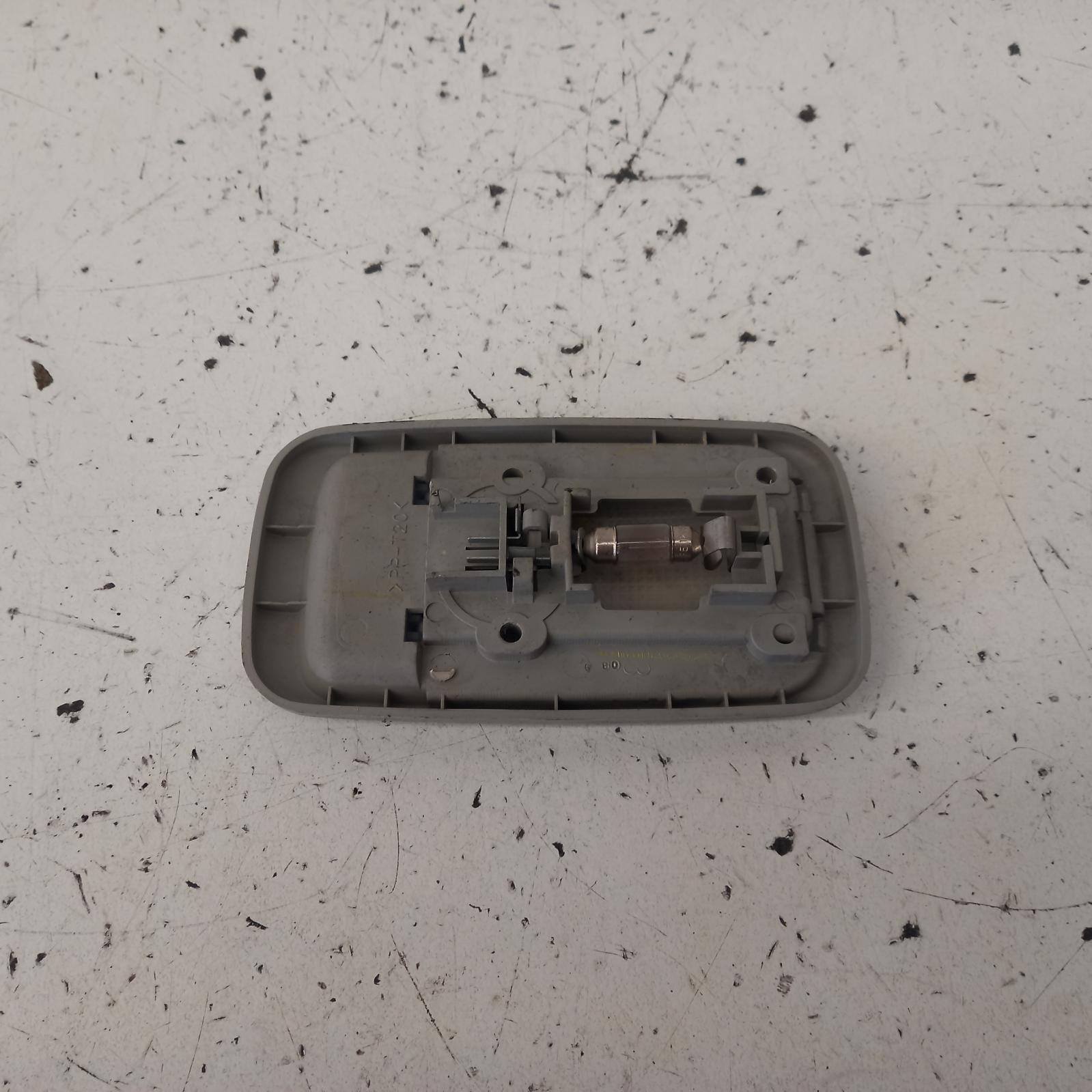 View Auto part Courtesy Light Toyota Hilux 2009