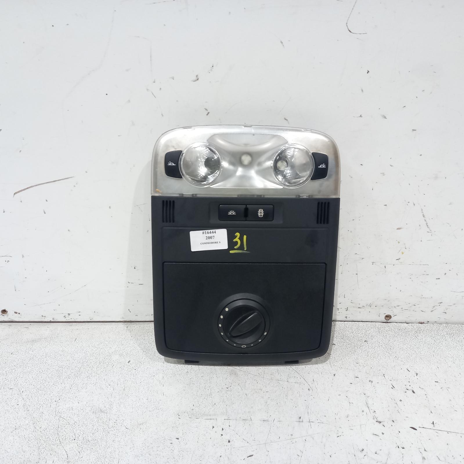 Courtesy Light Commodore Holden 2007