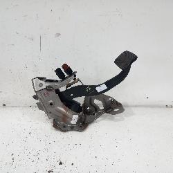 View Auto part Pedal Assembly Nissan Murano 2005