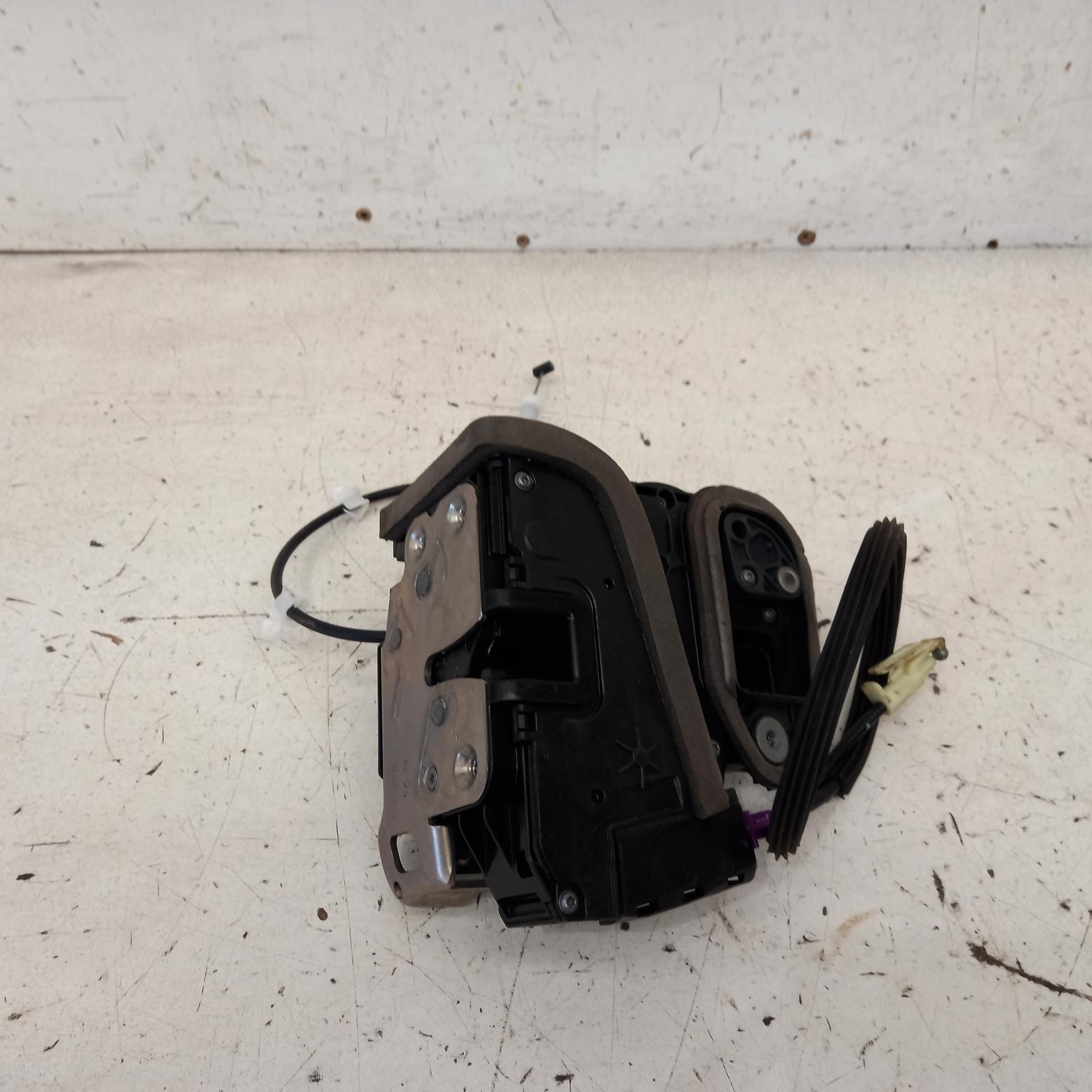 View Auto part Door/Boot/Gate Lock Holden Commodore 2017