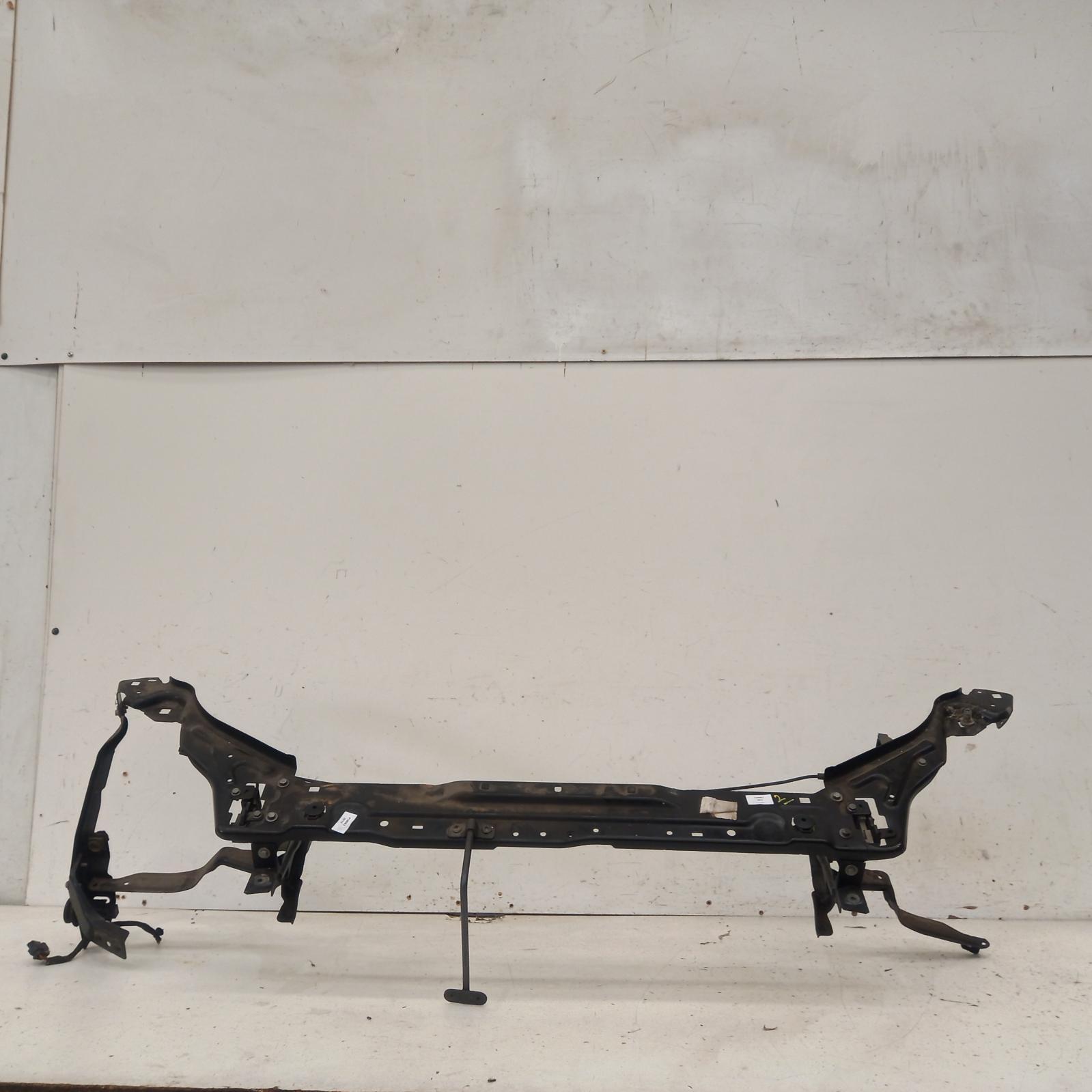 View Auto part Radiator Support Mercedes C Class 2011