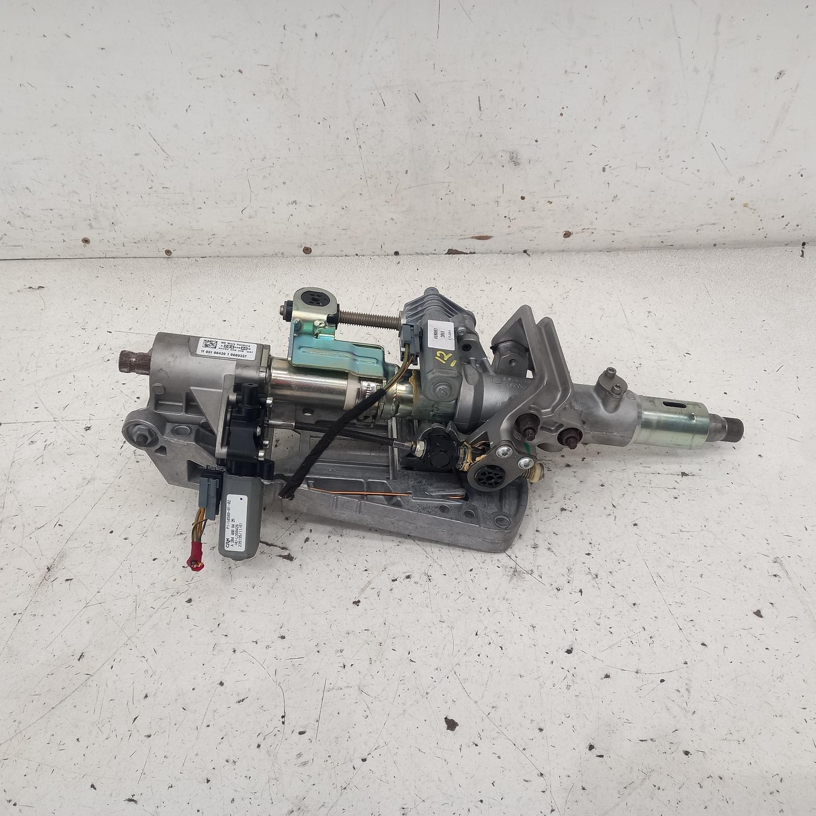 View Auto part Steering Column Mercedes C Class 2011