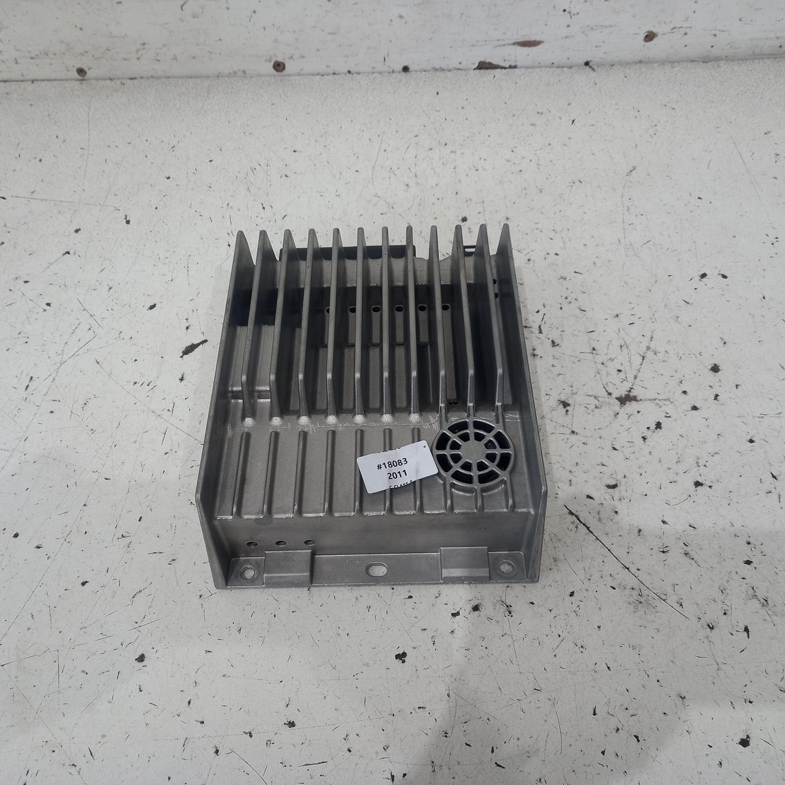 2011 Mercedes C Class Radio/Cd/Dvd/Sat/Tv View Auto part Radio/Cd/Dvd/Sat/Tv Mercedes C Class 2011