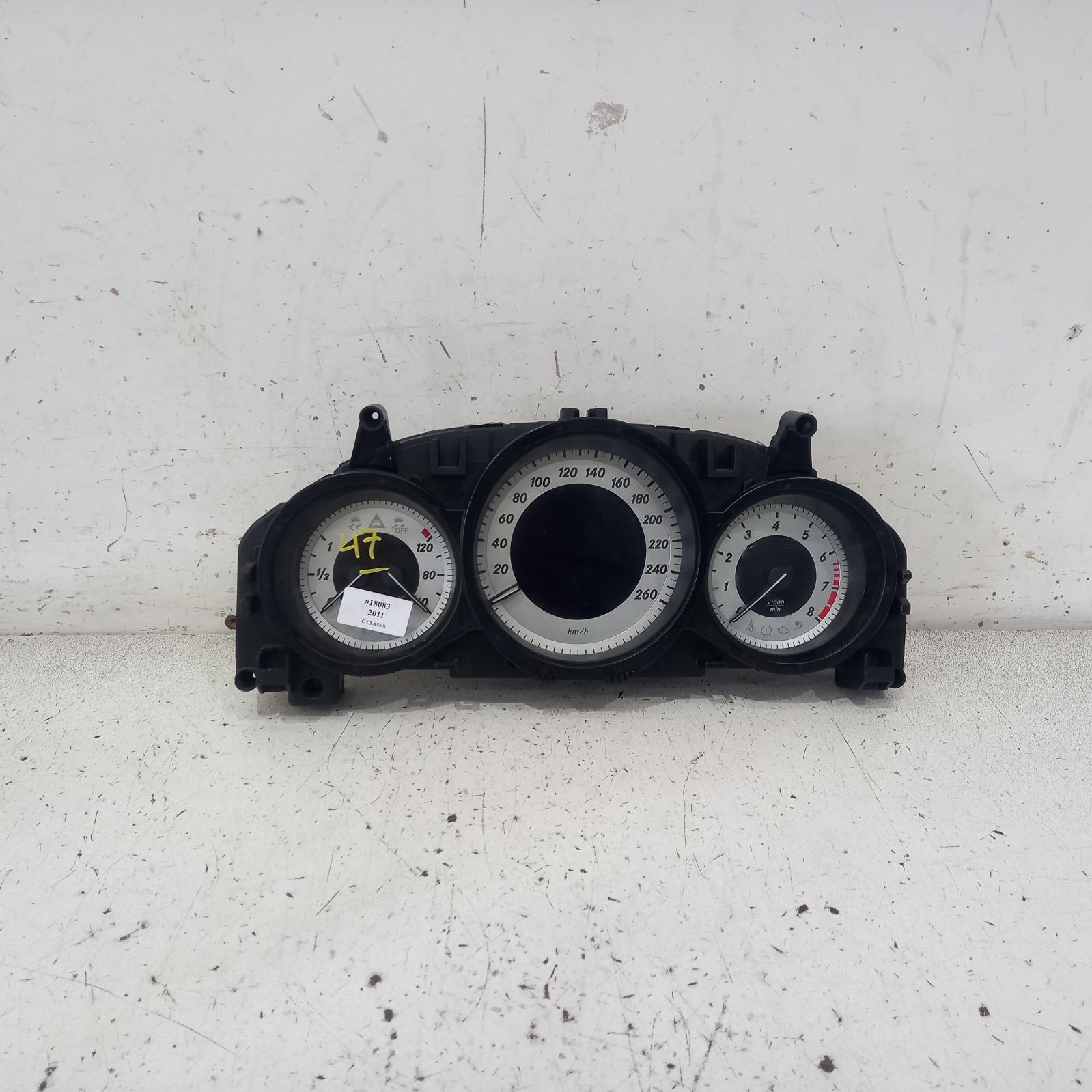 View Auto part Instrument Cluster Mercedes C Class 2011