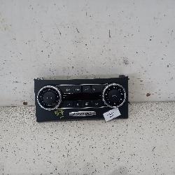 View Auto part Heater/Ac Controls Mercedes C Class 2011