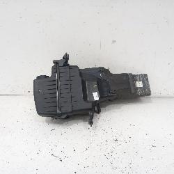 View Auto part Air Cleaner/Box Hyundai I20 2013