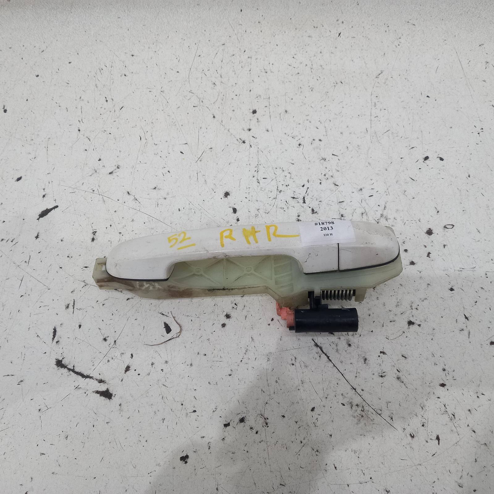 View Auto part Door Handle Hyundai I20 2013