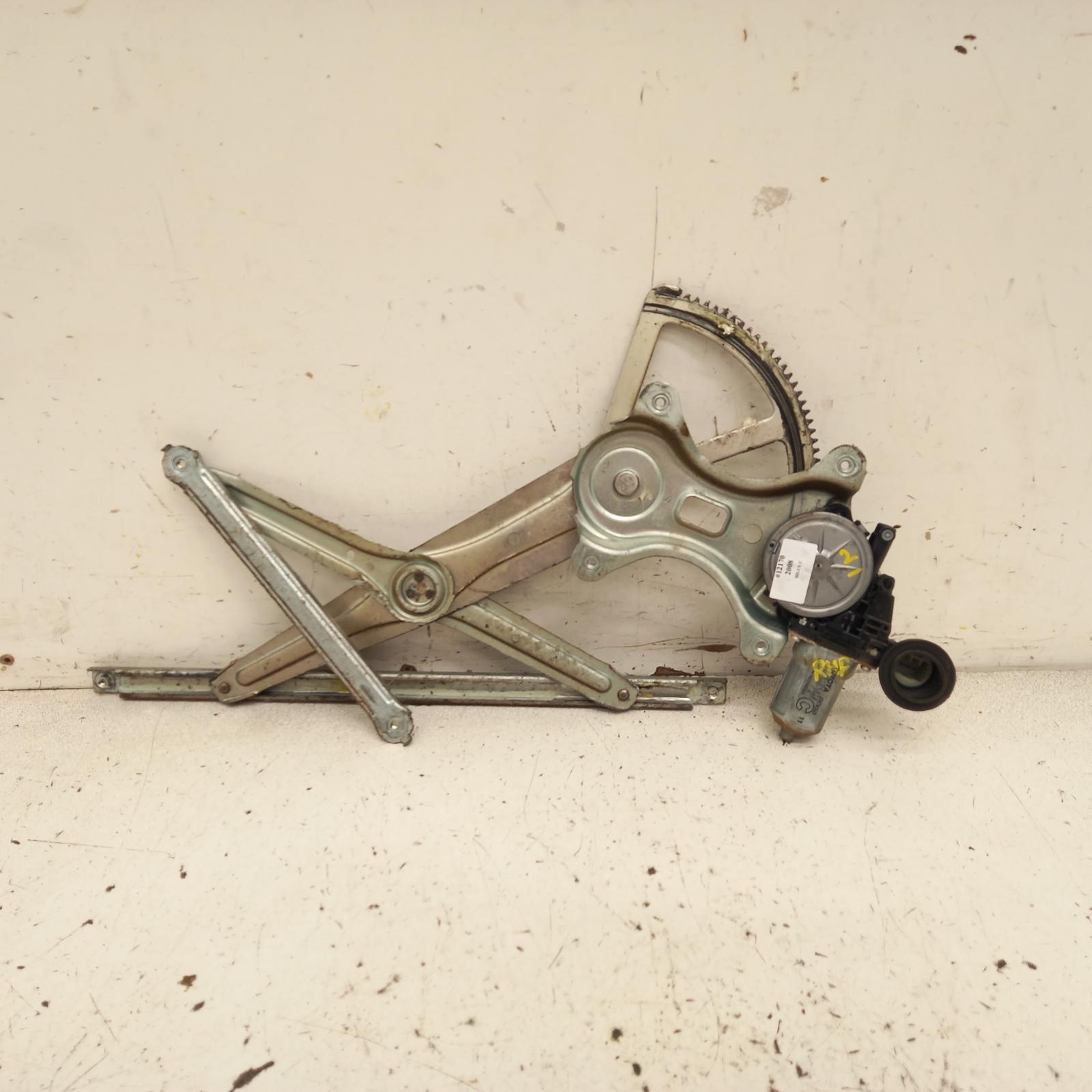 2008 Toyota Hilux Right Front Window Reg/Motor View Auto part Right Front Window Reg/Motor Toyota Hilux 2008