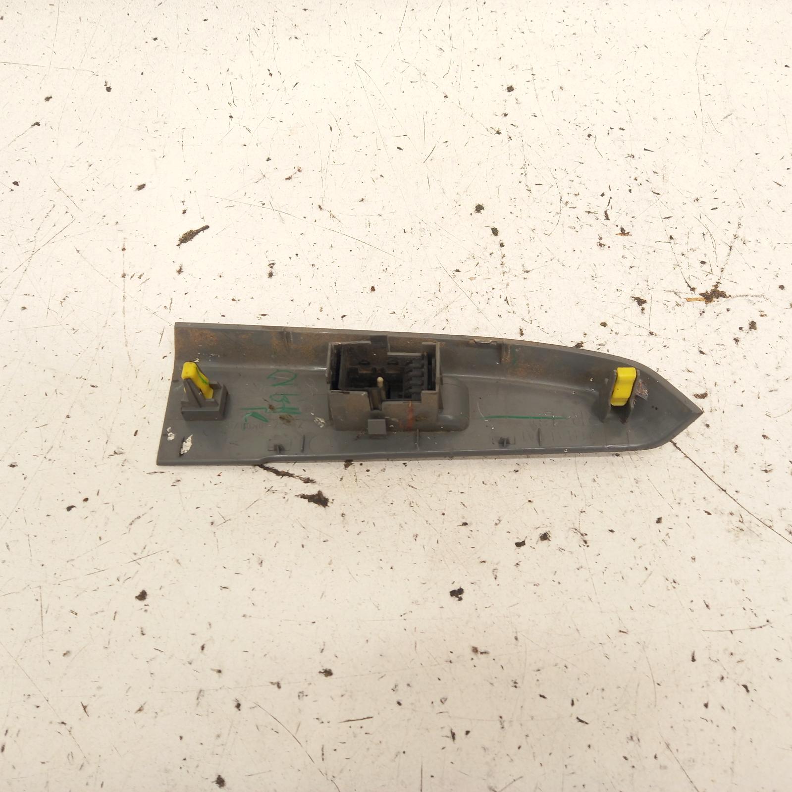 View Auto part Pwr Dr Wind Switch Toyota Hilux 2008