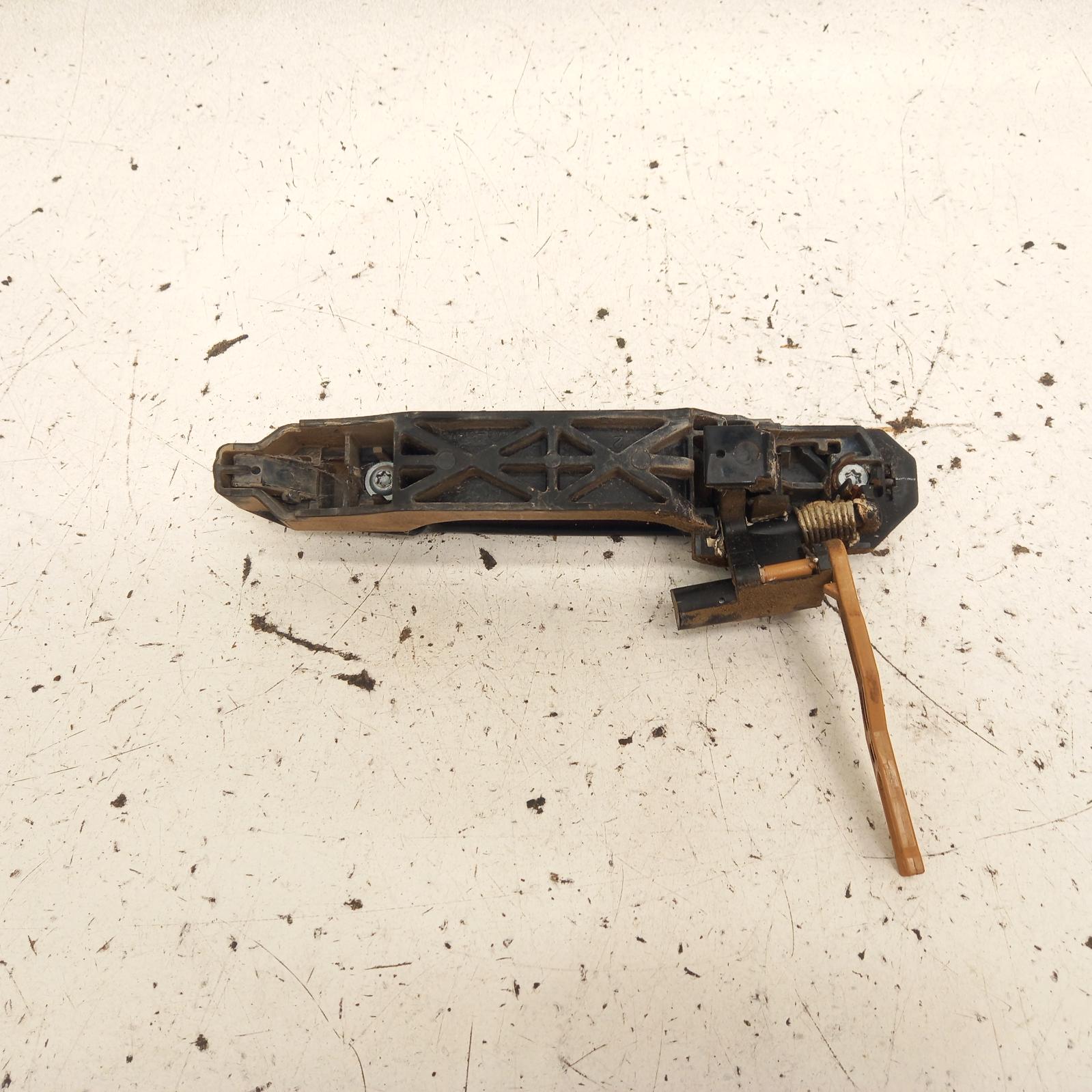 View Auto part Door Handle Toyota Hilux 2008