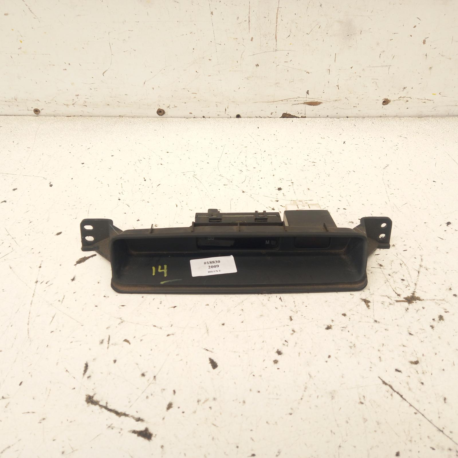 View Auto part Clock Toyota Hilux 2009