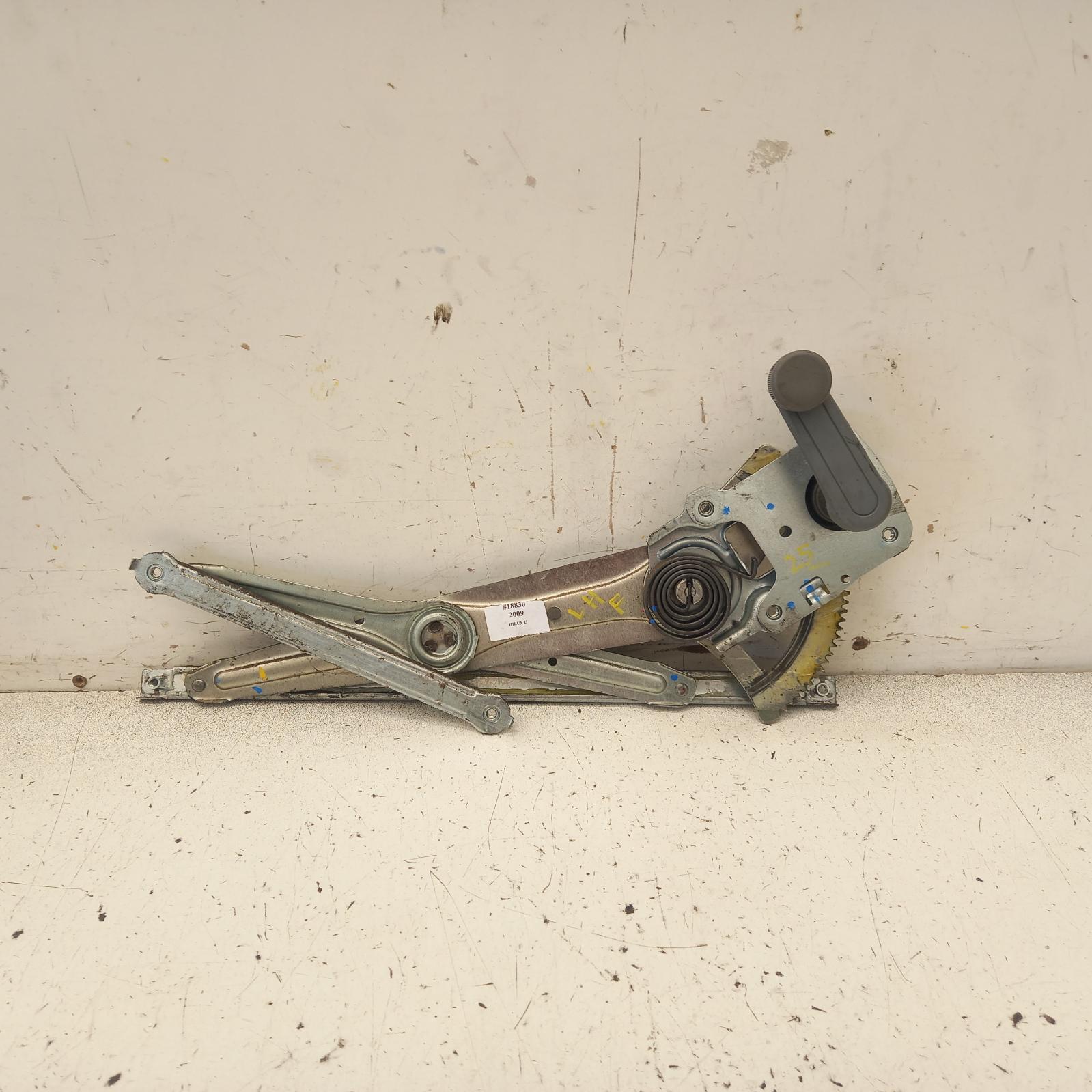 View Auto part Left Front Window Reg/Motor Toyota Hilux 2009