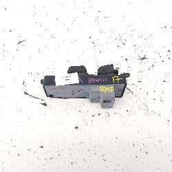 View Auto part Pwr Dr Wind Switch Toyota Hiace 2006