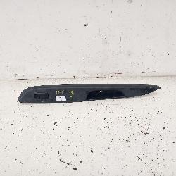 View Auto part Pwr Dr Wind Switch Toyota Hiace 2006