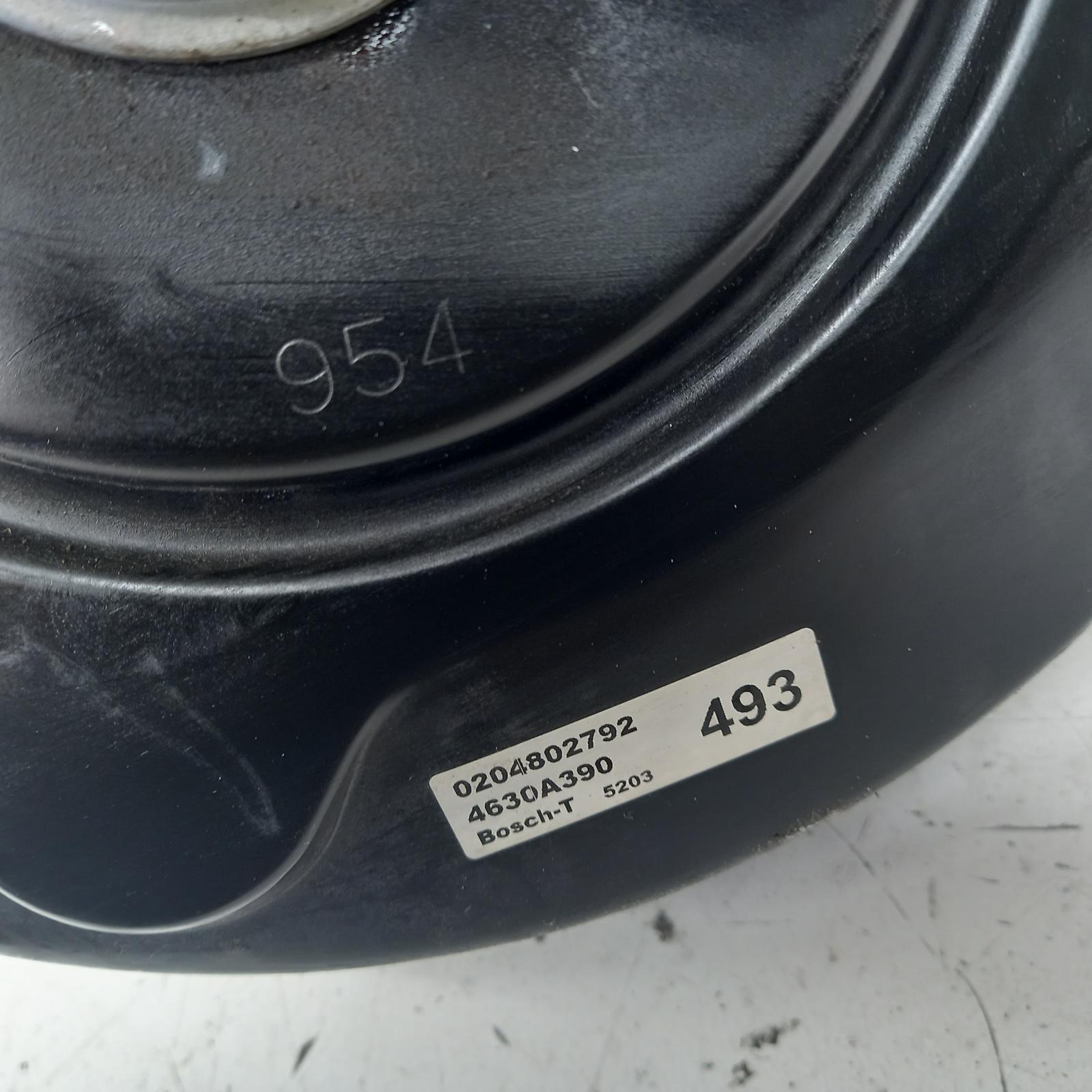 View Auto part Brake Booster Mitsubishi Triton 2015