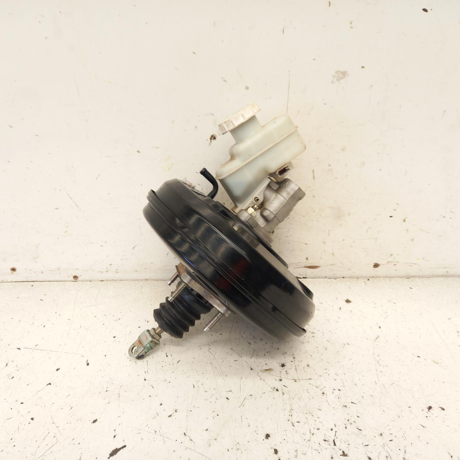 View Auto part Brake Booster Mitsubishi Triton 2015