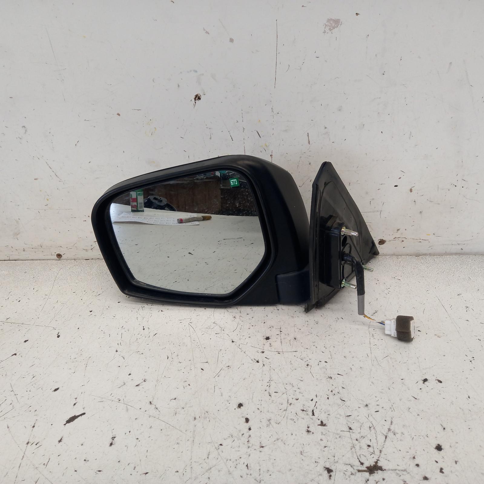 2015 Mitsubishi Triton Left Door Mirror View Auto part Left Door Mirror Mitsubishi Triton 2015