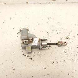 View Auto part Clutch Master Cylind Mitsubishi Triton 2015
