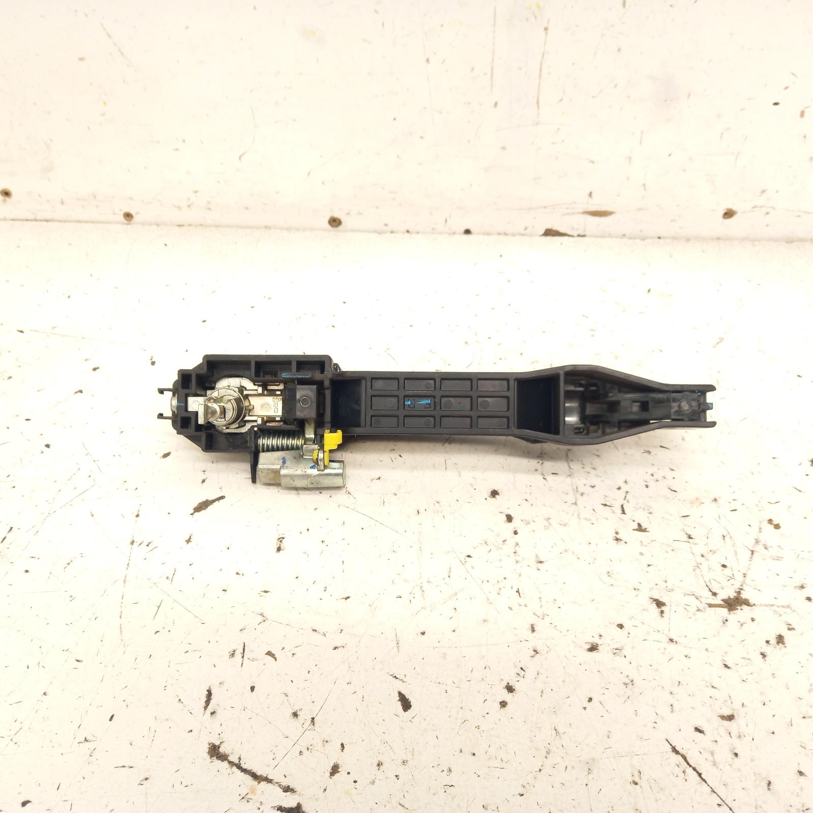 View Auto part Door Handle Mitsubishi Triton 2015