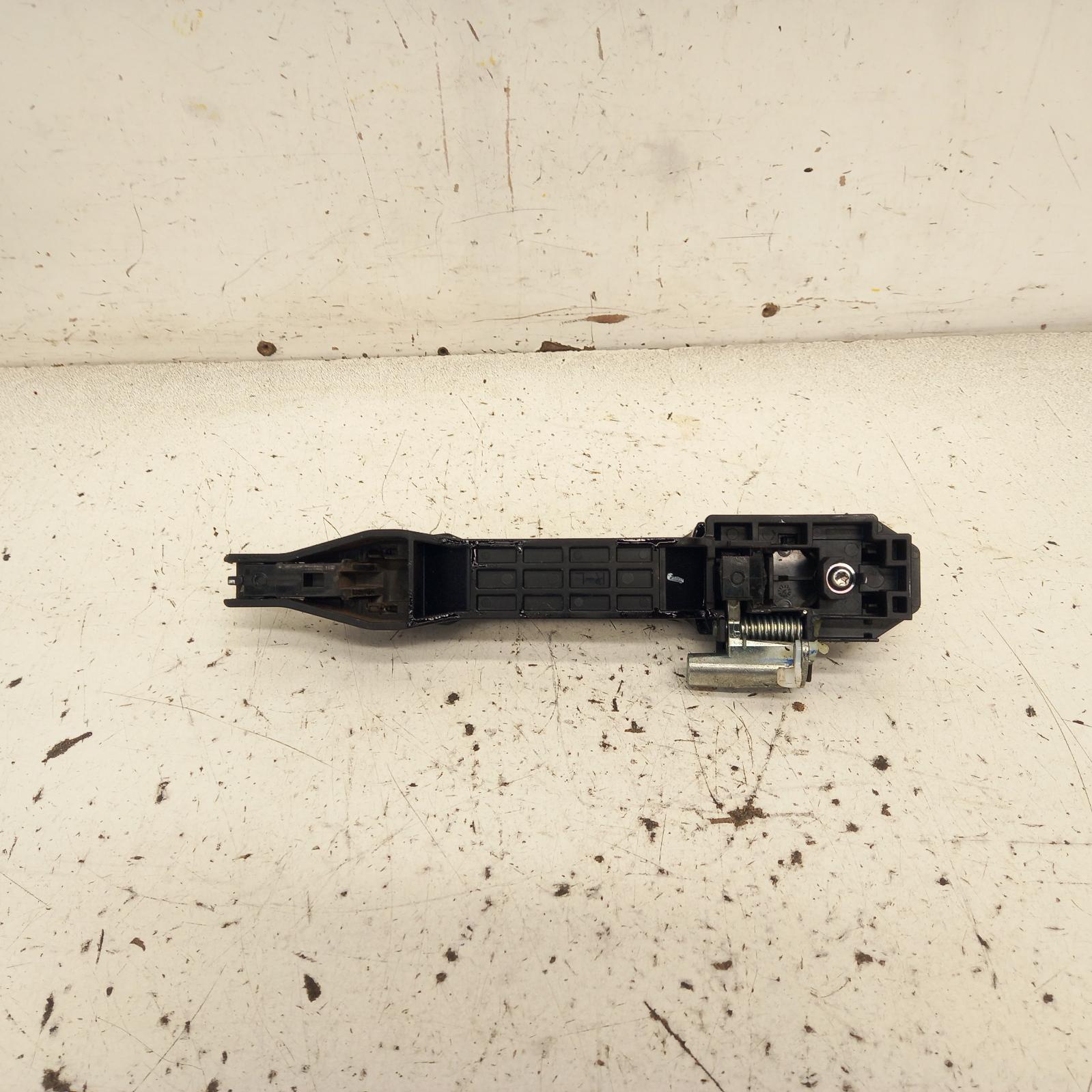 View Auto part Door Handle Mitsubishi Triton 2015