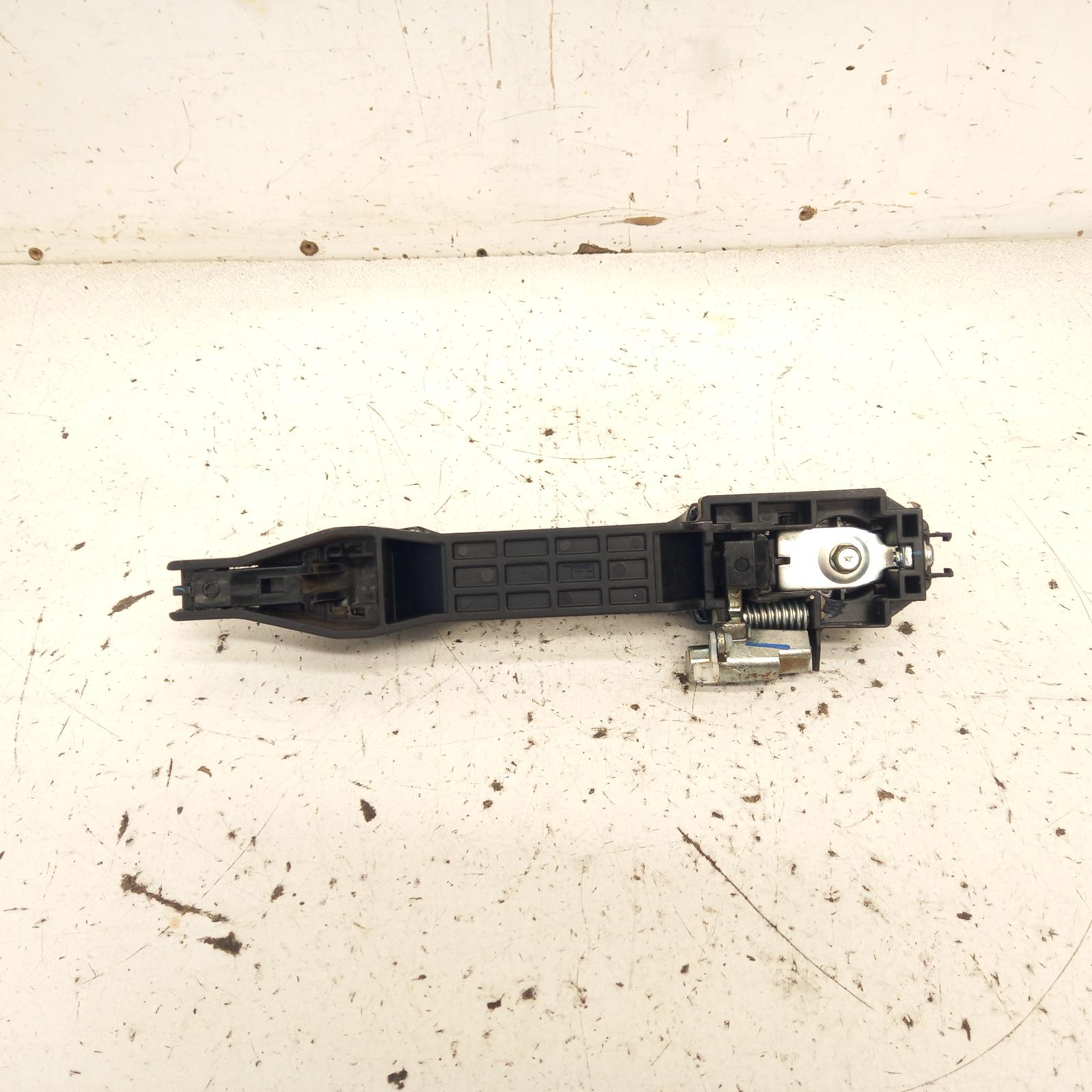 View Auto part Door Handle Mitsubishi Triton 2015