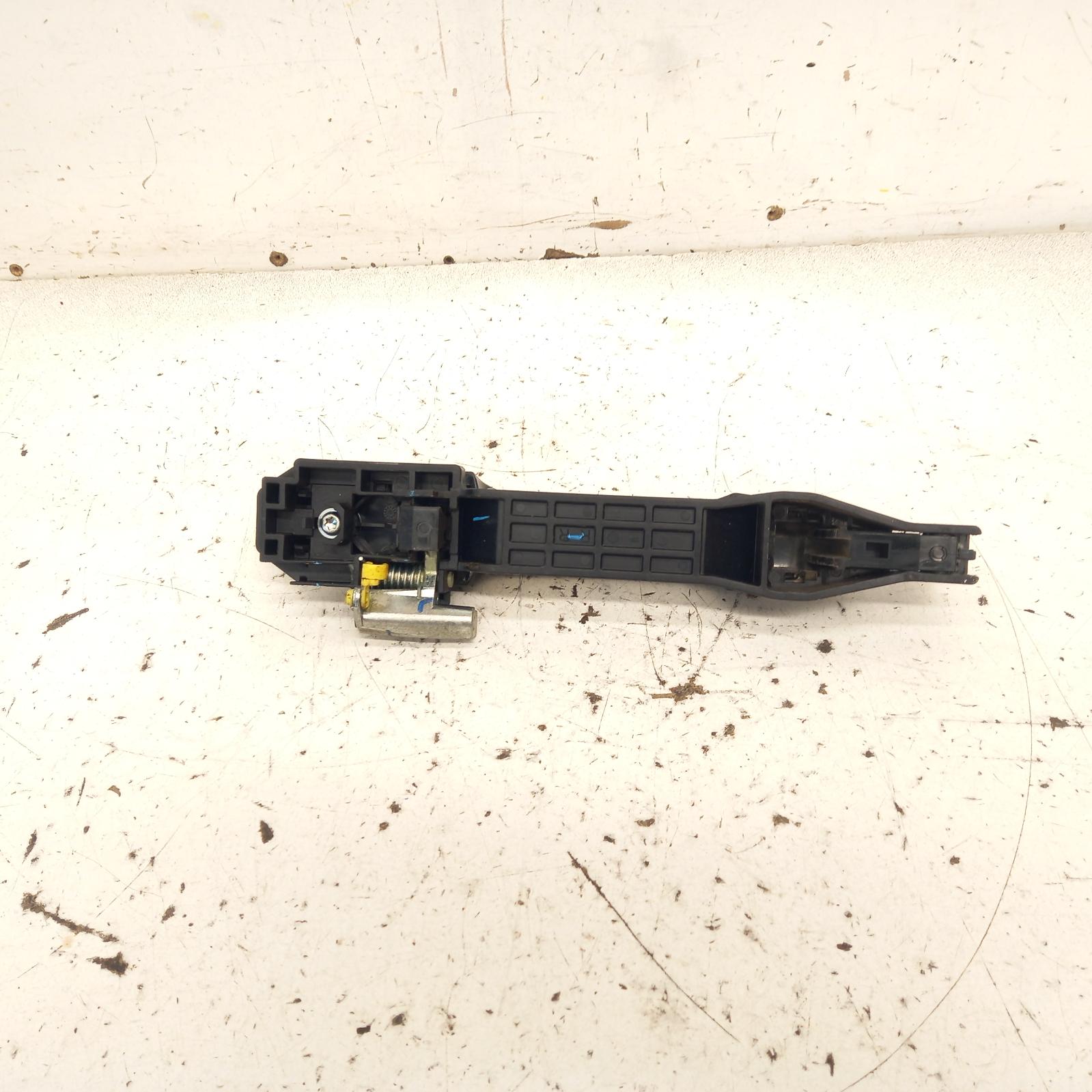 View Auto part Door Handle Mitsubishi Triton 2015