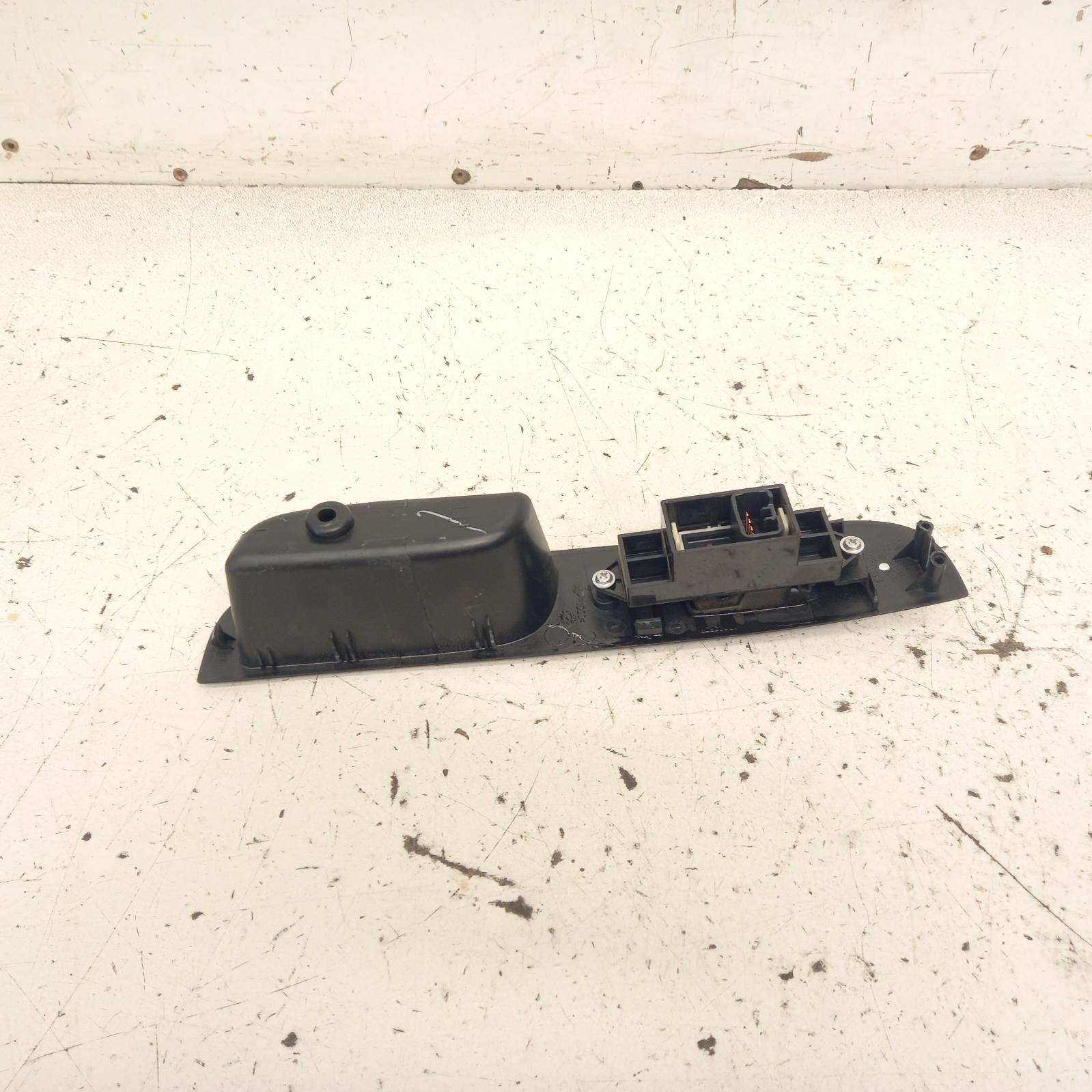 View Auto part Pwr Dr Wind Switch Mitsubishi Triton 2015