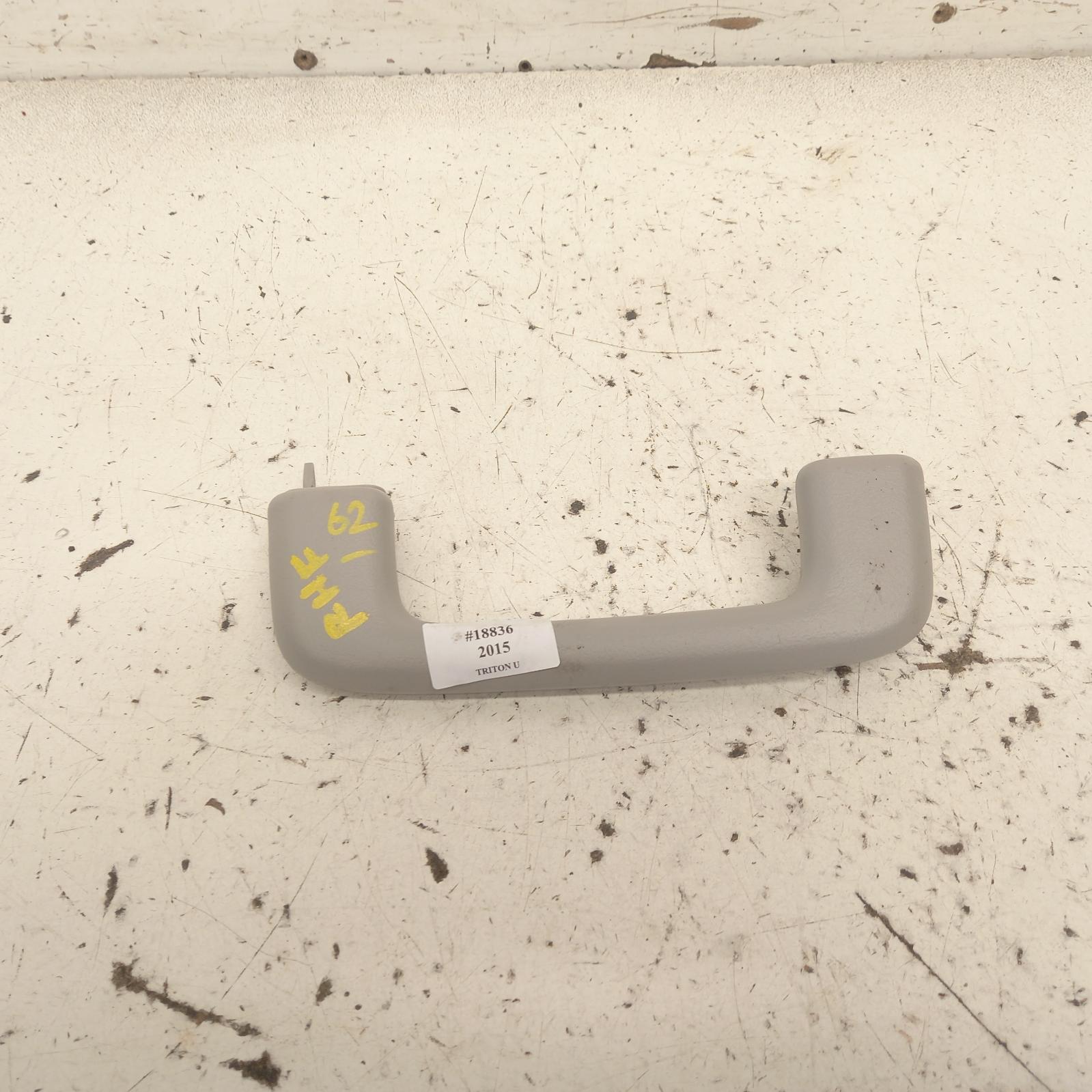 View Auto part Grab Handle Mitsubishi Triton 2015