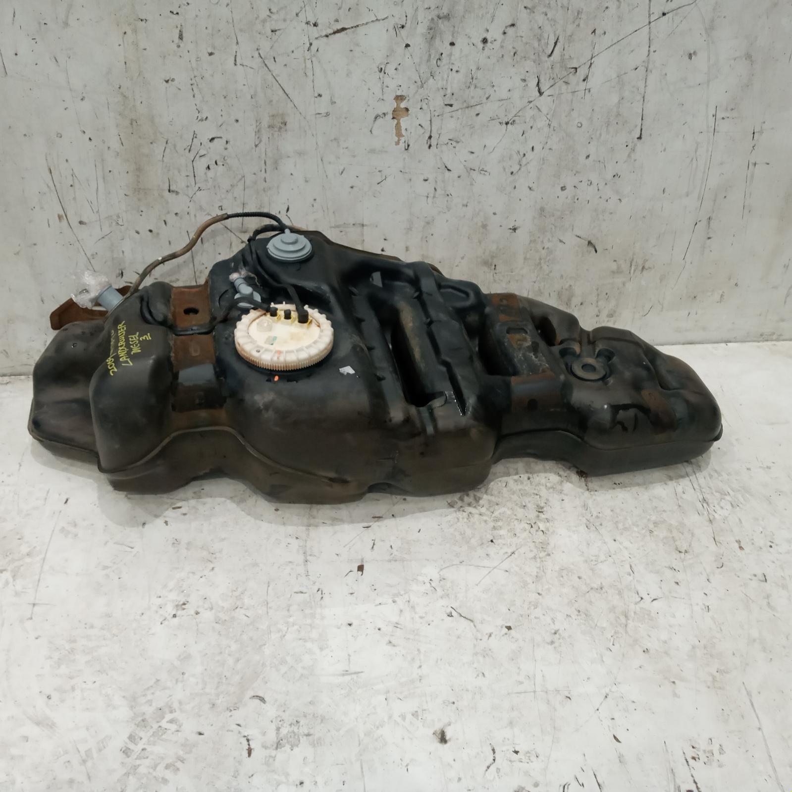 View Auto part Fuel Tank Toyota Landcruiser 2009