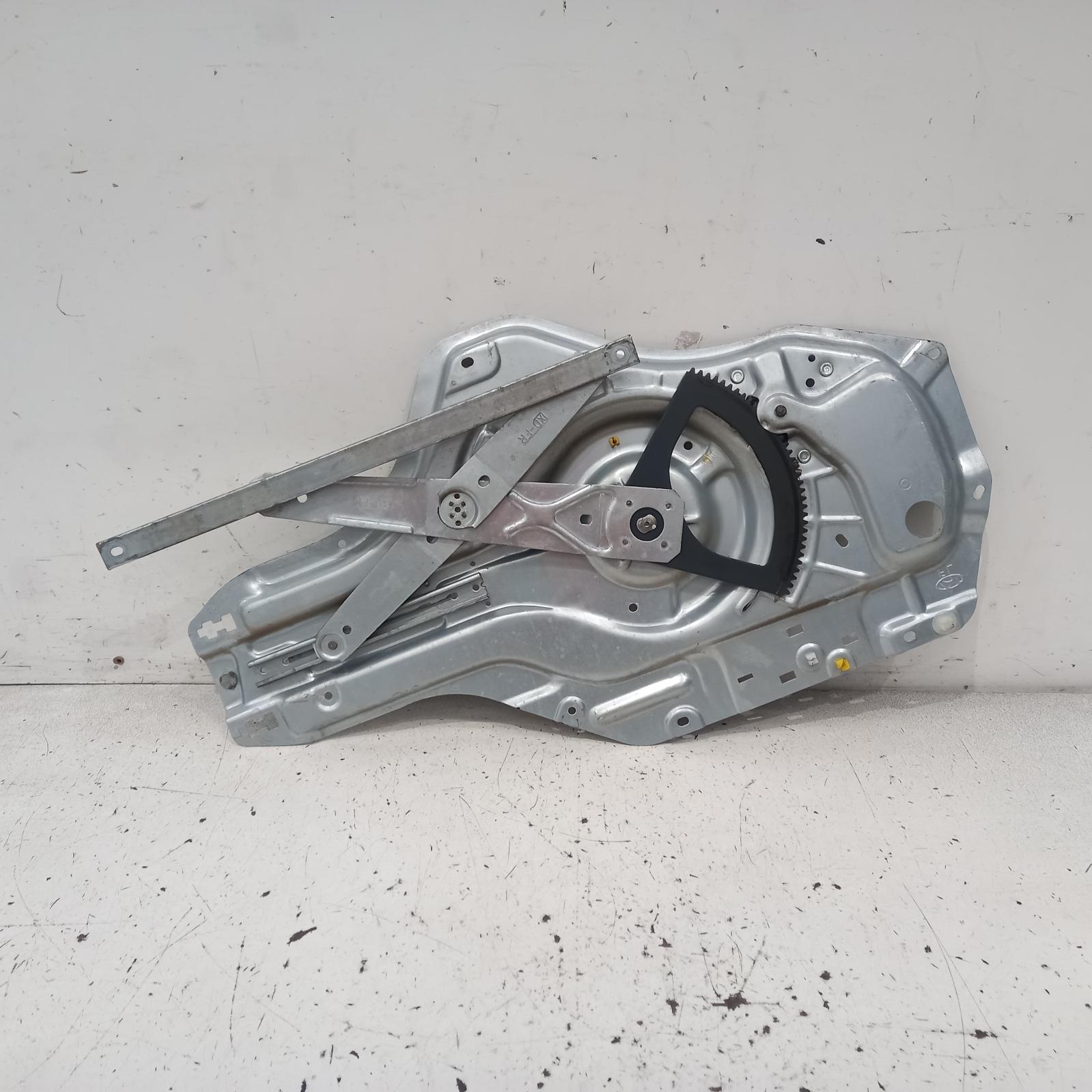 View Auto part Left Front Window Reg/Motor Hyundai Elantra 2005