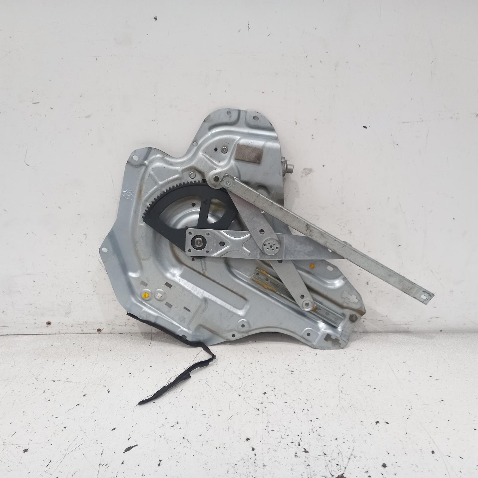 View Auto part Right Rear Wnd Reg/Motor Hyundai Elantra 2005
