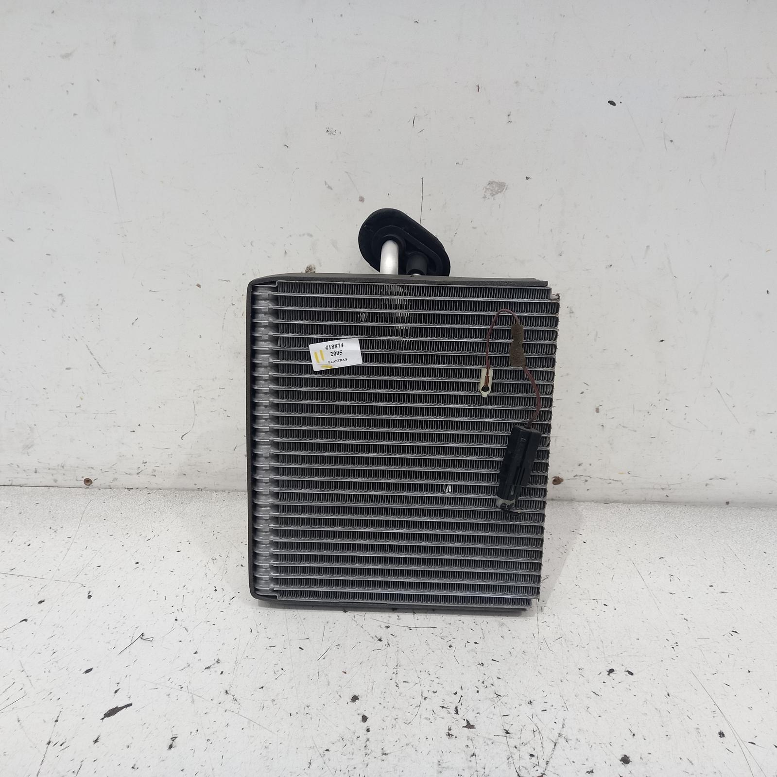 2005 Hyundai Elantra A/C Evaporator View Auto part A/C Evaporator Hyundai Elantra 2005