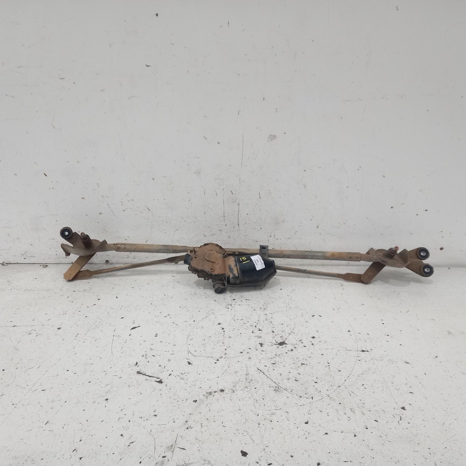 View Auto part Wiper Motor Toyota Landcruiser 2009