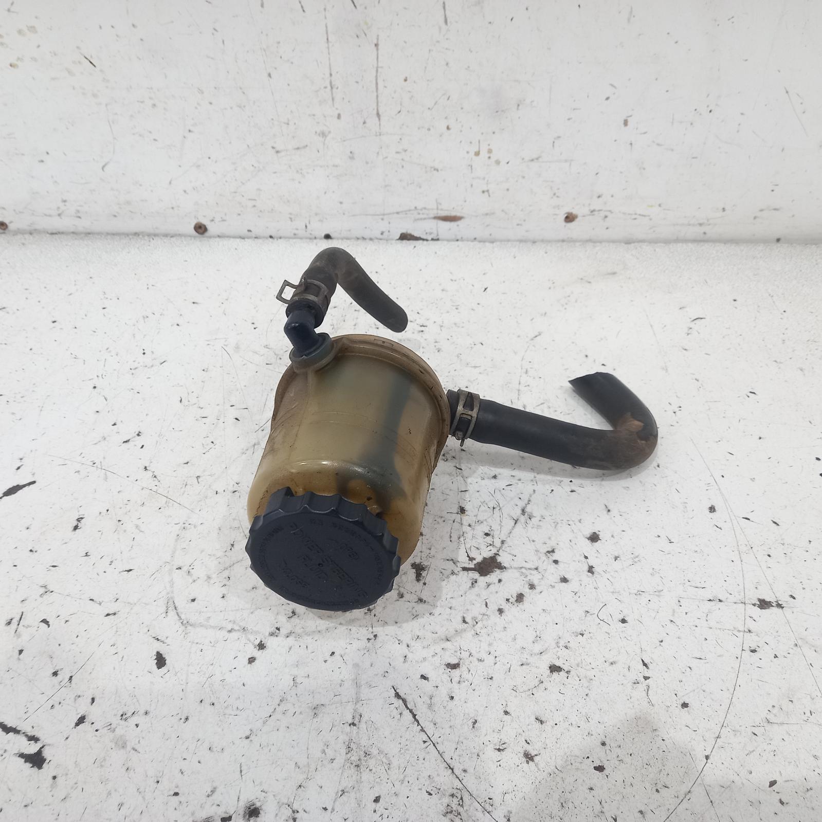 View Auto part P/S Reservoir Toyota Landcruiser 2009