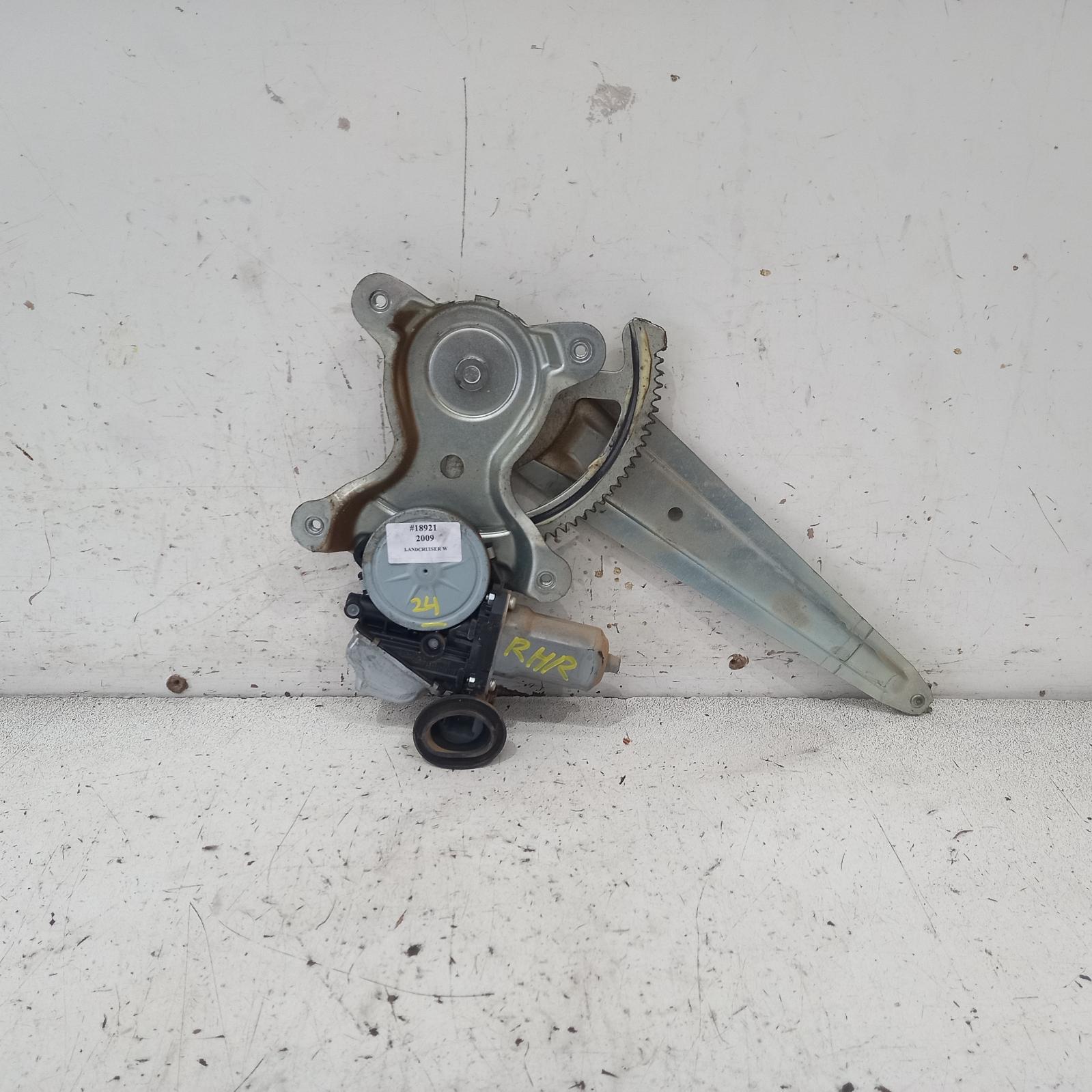 View Auto part Right Rear Wnd Reg/Motor Toyota Landcruiser 2009