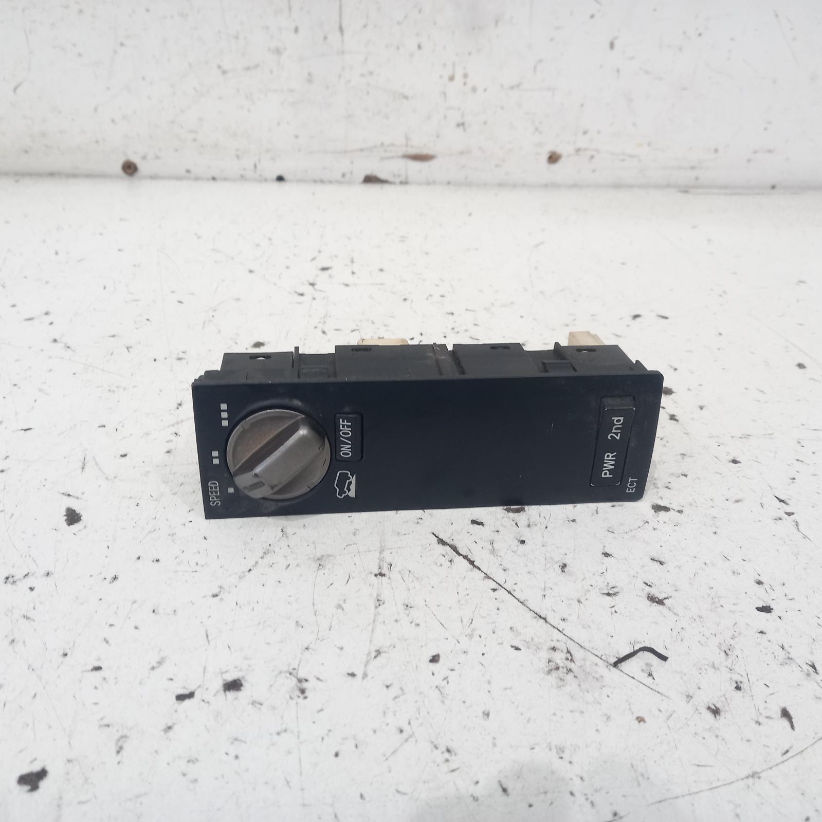 View Auto part Misc Switch/Relay Toyota Landcruiser 2009