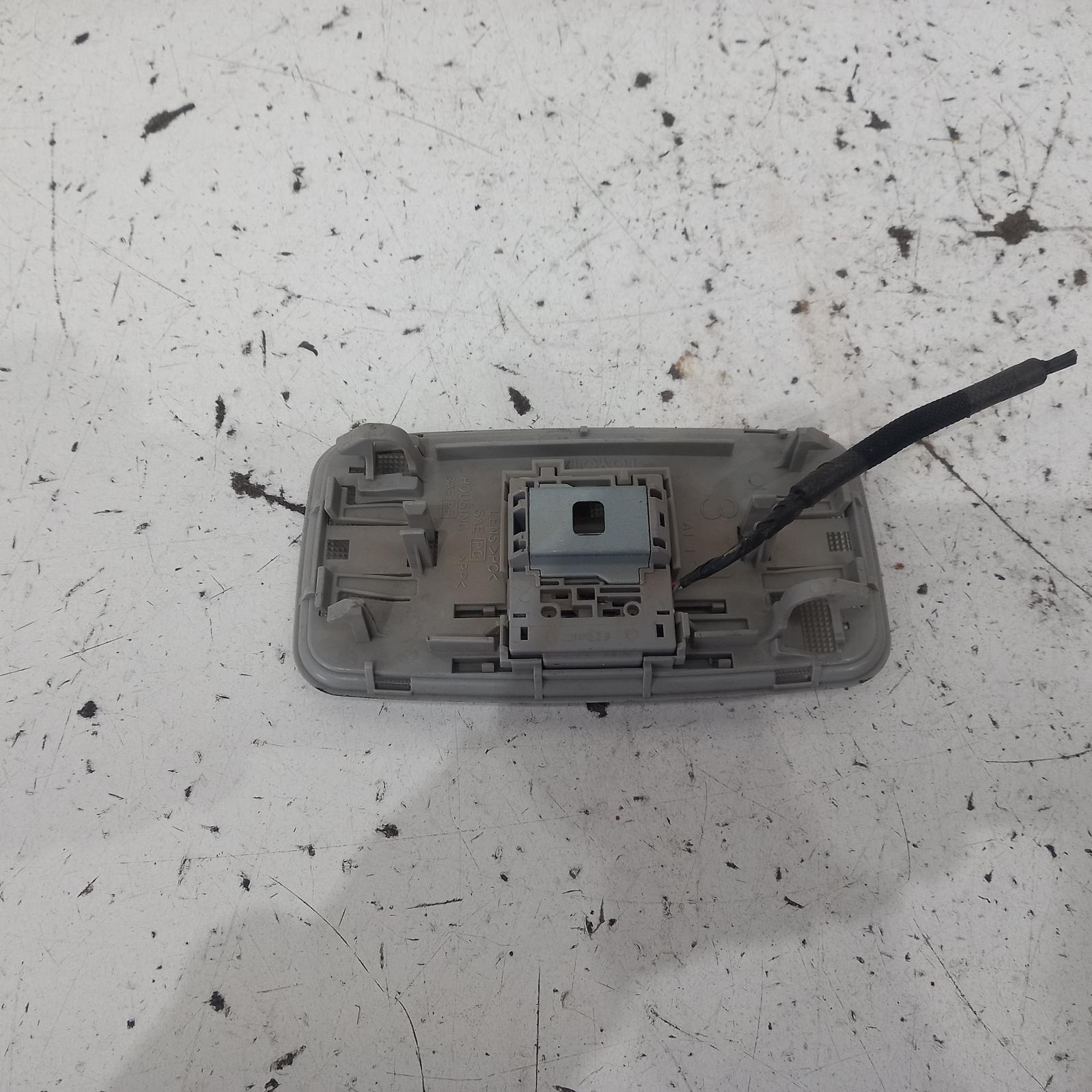 View Auto part Courtesy Light Toyota Landcruiser 2009