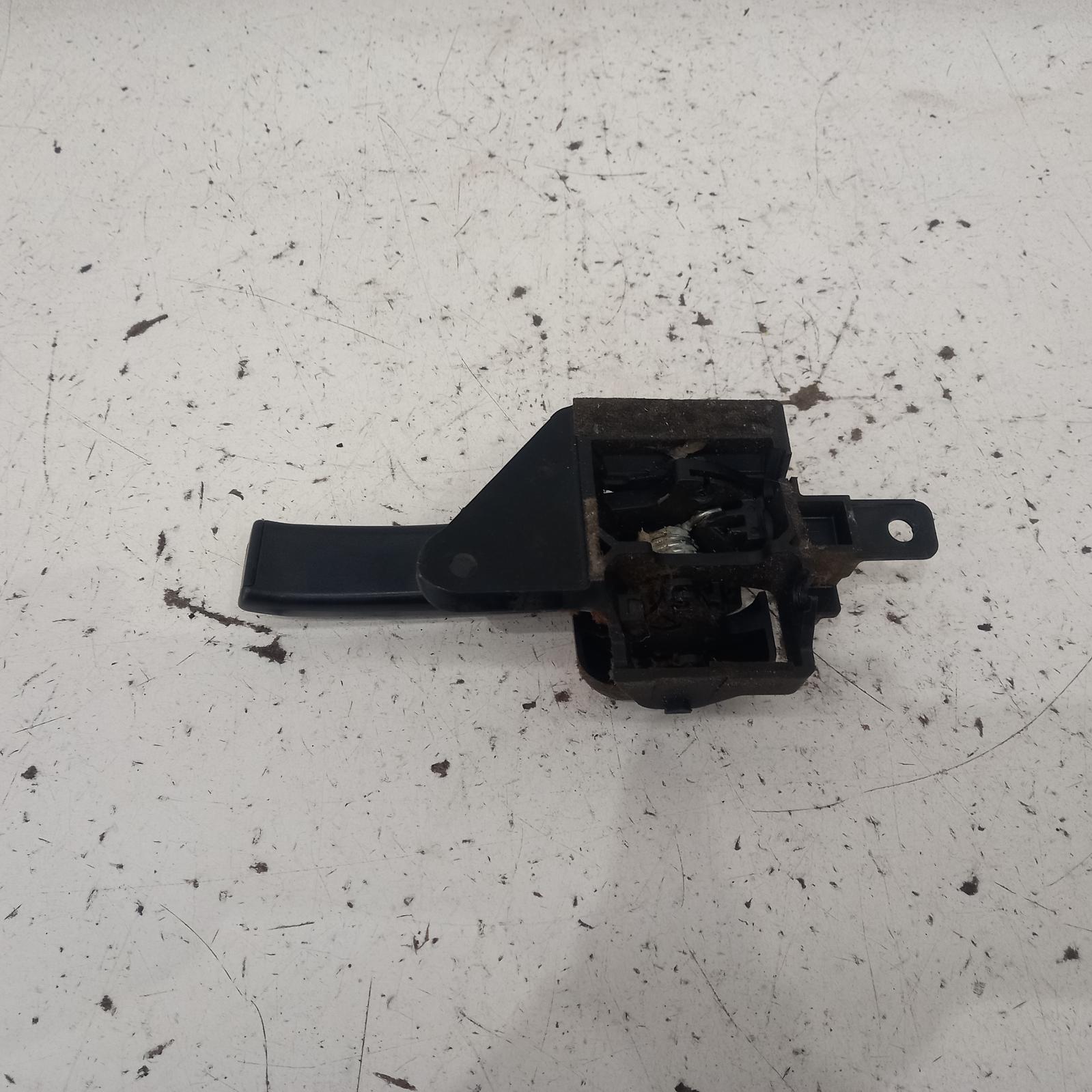 View Auto part Door Handle Toyota Landcruiser 2009