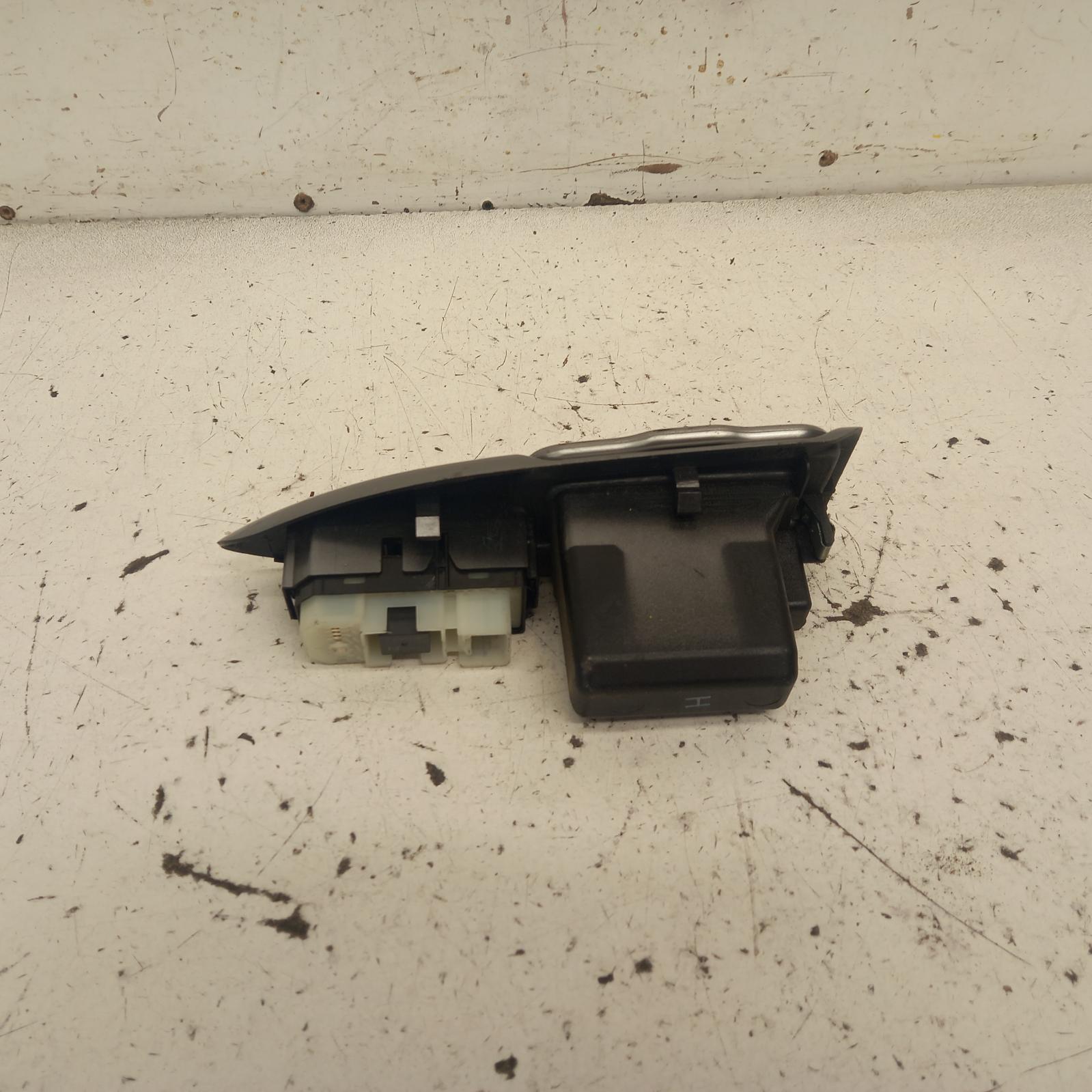 View Auto part Pwr Dr Wind Switch Toyota Prado 2003