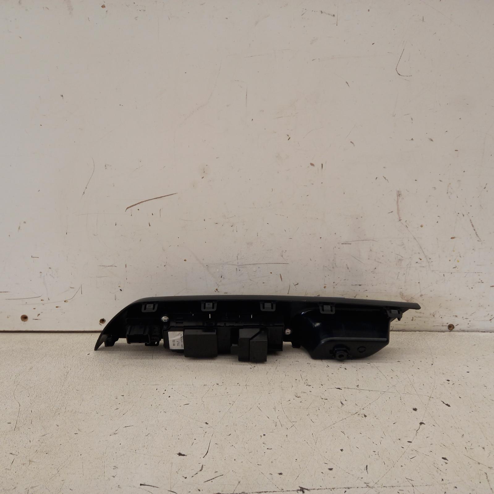 View Auto part Pwr Dr Wind Switch Suzuki Swift 2016