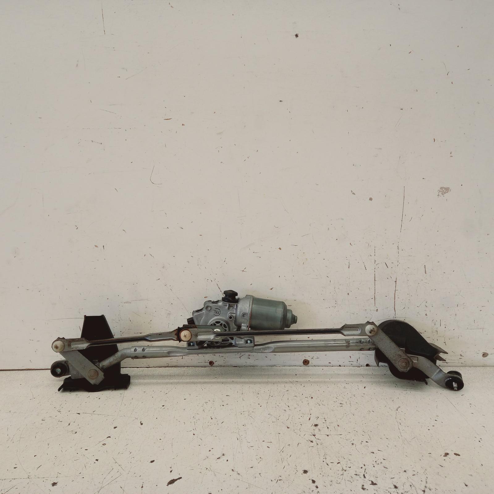 View Auto part Wiper Motor Suzuki Swift 2016