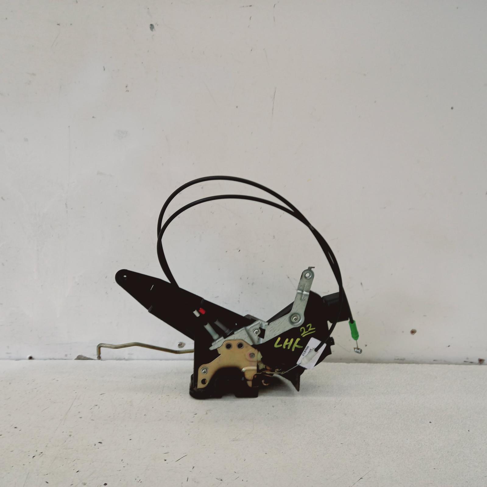 View Auto part Door/Boot/Gate Lock Toyota Corolla 2005