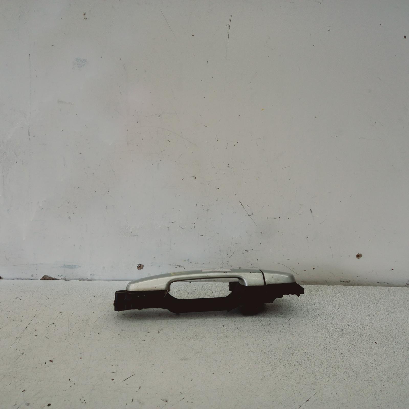 View Auto part Door Handle Toyota Corolla 2005