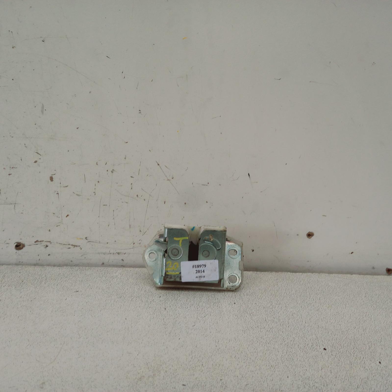 View Auto part Door/Boot/Gate Lock Suzuki Alto 2014