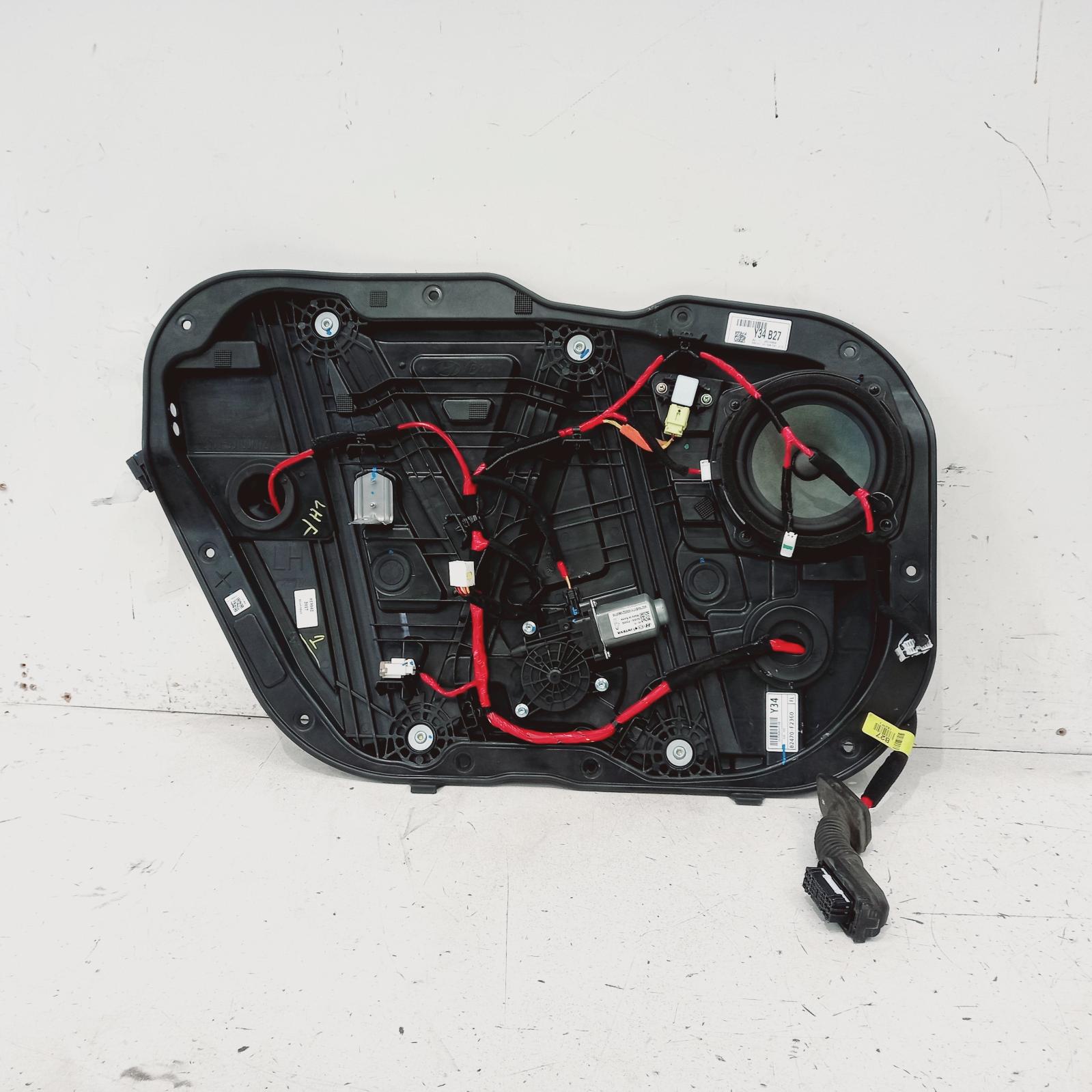 View Auto part Left Front Window Reg/Motor Hyundai Elantra 2017