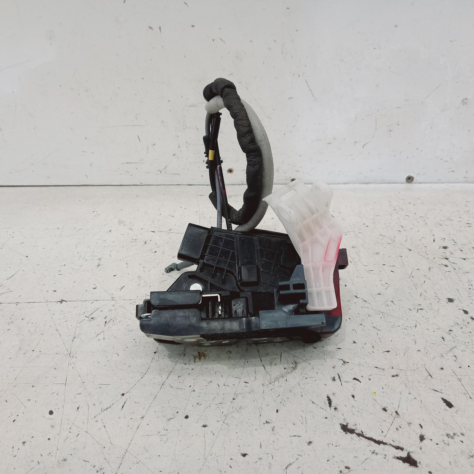 View Auto part Door/Boot/Gate Lock Hyundai Elantra 2017