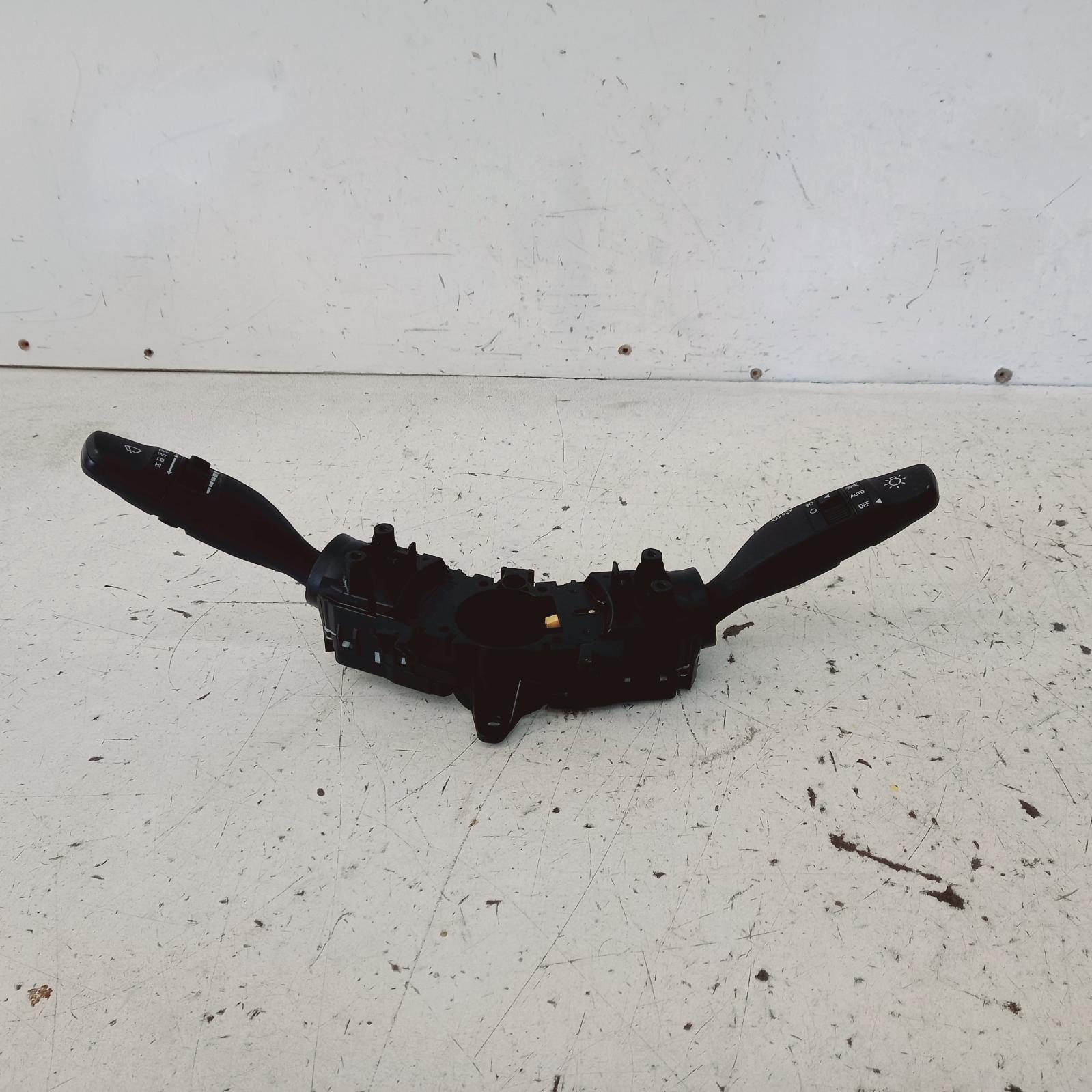 View Auto part Combination Switch Hyundai Elantra 2017